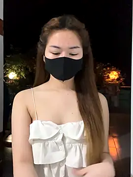 BabyThree  online show from October 28, 2:23 pm