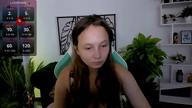 Snapshot of Ketrin_n_ chatting on September 27, 5:36 am Ketrin n  online show from September 27, 5:36 am