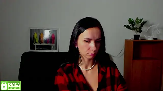 annakillianox online show from November 12, 12:25 pm