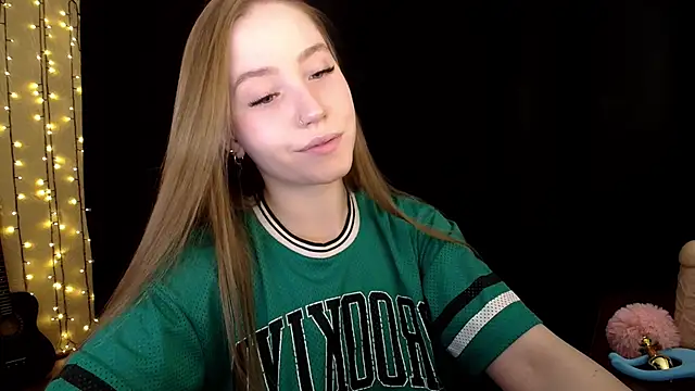 SindiWatsoon online show from December 2, 2:08 pm