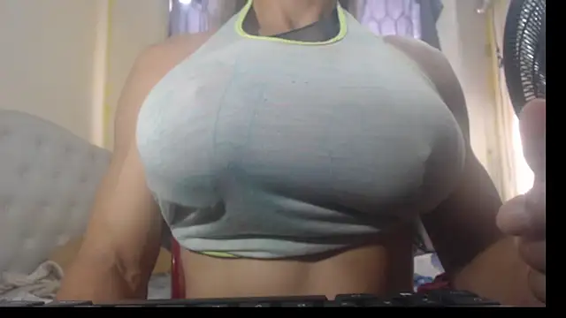 DanielaMuscleTS online show from November 18, 6:53 pm