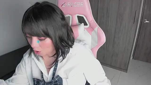 Snapshot of _hikaru_arimura chatting on October 23, 12:27 am hikaru arimura online show from October 23, 12:27 am