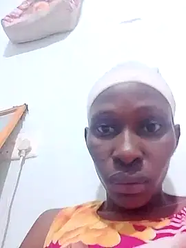 LOVELY-2BERRY online show from October 26, 4:24 pm