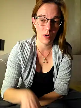 SpiceLea online show from October 13, 7:49 pm