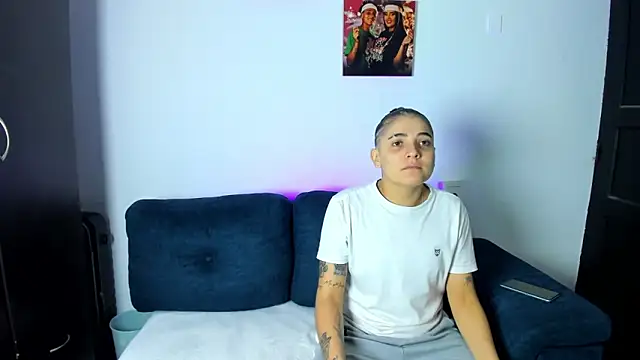 AndreaAndKarina online show from September 30, 9:52 pm