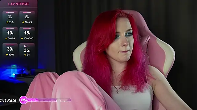 joyhannahh online show from October 11, 9:50 pm