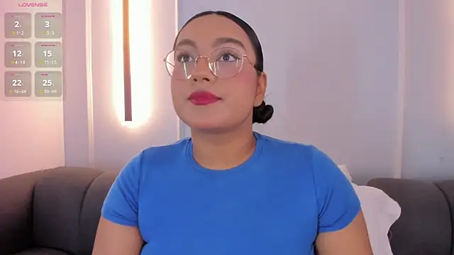 ellamontoya online show from November 4, 1:05 pm