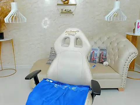 LYA SWEETX online show from September 23, 4:32 am