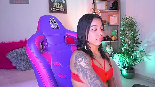 madelyn rose  online show from February 20, 6:26 am