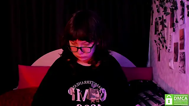 dreamgirllovee online show from November 26, 11:06 pm