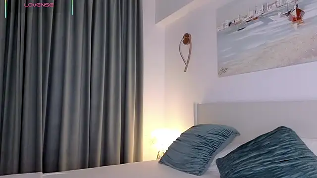 ReyaSophia online show from September 8, 5:45 pm