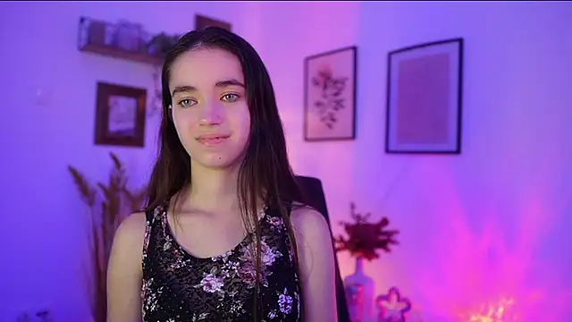 Gia Paige18 online show from November 1, 2:32 pm