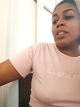 ELLA KELLY online show from December 5, 12:06 pm