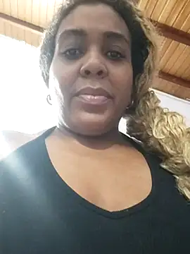 ELLA KELLY online show from November 25, 11:45 am