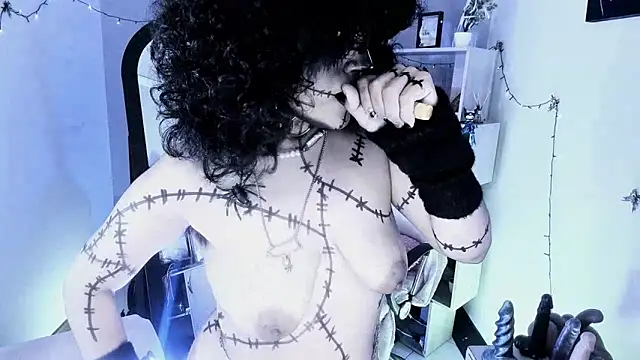 kuromi69 online show from February 28, 6:35 am