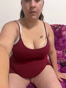 yzabell18 online show from September 12, 12:22 am