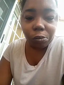 JCCaramelbarbie1 online show from October 6, 12:00 pm