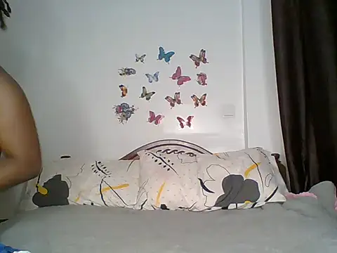 Snapshot of Oliviia_ chatting on September 8, 4:39 pm Oliviia  online show from September 8, 4:39 pm