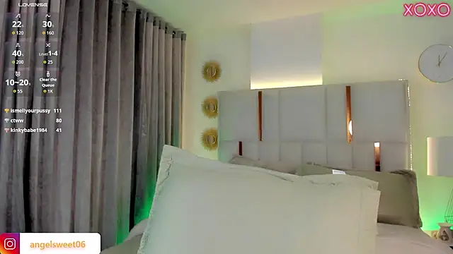 Snapshot of Angelina_Rossi chatting on October 11, 5:12 am Angelina Rossi online show from October 11, 5:12 am