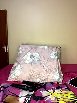 HornyxLadie online show from January 7, 10:13 pm