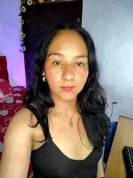 Snapshot of PoisonIvy15_ chatting on September 16, 5:21 pm PoisonIvy15  online show from September 16, 5:21 pm