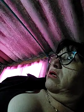 clarita 01 online show from November 7, 11:49 am