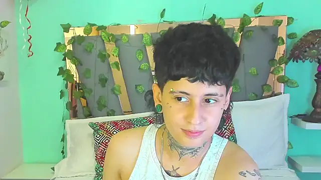 Ethan lennox online show from February 18, 9:58 pm