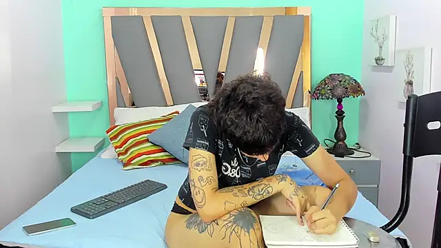 Ethan lennox online show from December 2, 8:11 pm