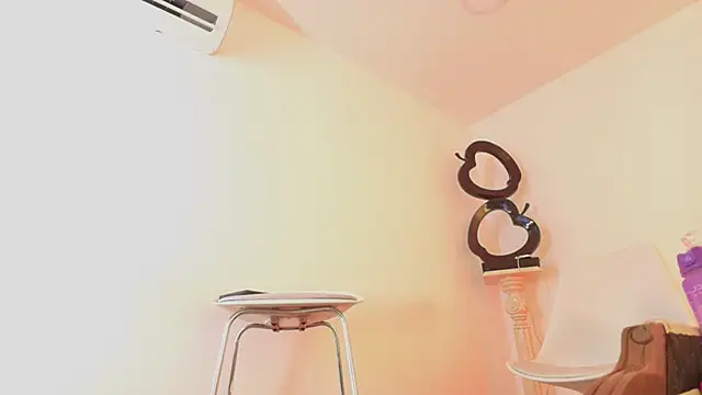 Arya-02 online show from November 29, 2:43 pm