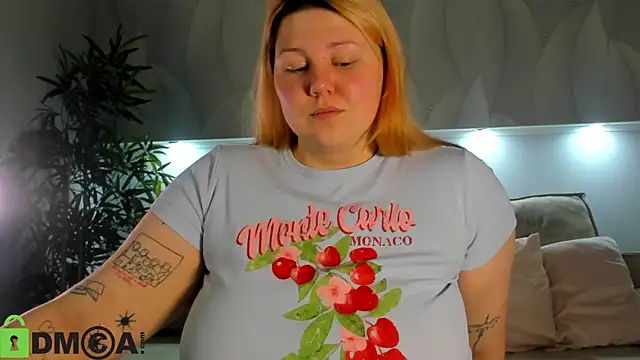 Ruth Oliver online show from November 6, 1:11 am