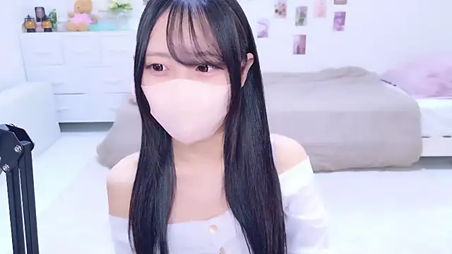 Suzu ch xx online show from December 14, 1:39 pm