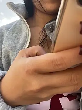 Haralushiaaax online show from December 22, 1:53 am