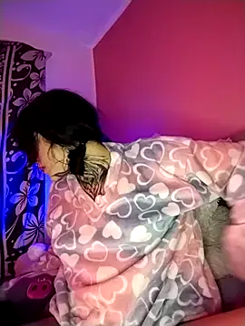 taaylor33 online show from September 11, 5:52 am