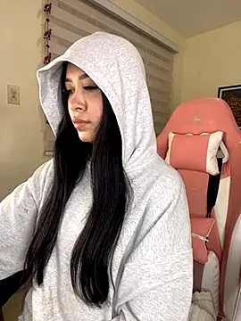 Starliee   online show from November 15, 1:39 am