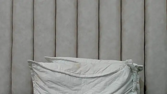 FreyaMoller online show from October 24, 6:48 pm