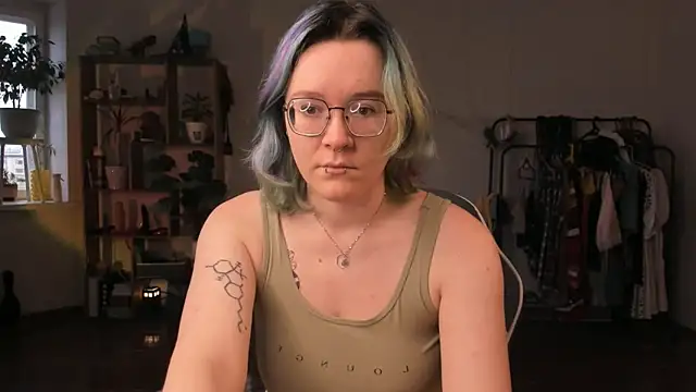 alisahug online show from September 25, 6:12 am