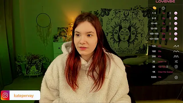 Snapshot of callmekatesmith chatting on October 21, 8:24 pm callmekatesmith online show from October 21, 8:24 pm