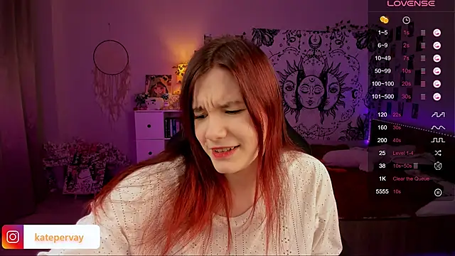 Snapshot of callmekatesmith chatting on October 23, 6:58 pm callmekatesmith online show from October 23, 6:58 pm