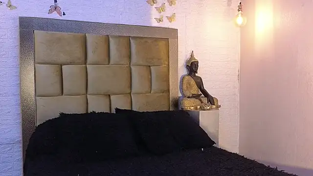 ximenawilliamss online show from December 13, 10:16 pm