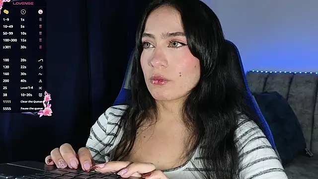 ZaraDames  online show from February 10, 4:04 am