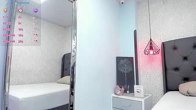 SUZETMONACO online show from November 27, 7:50 pm