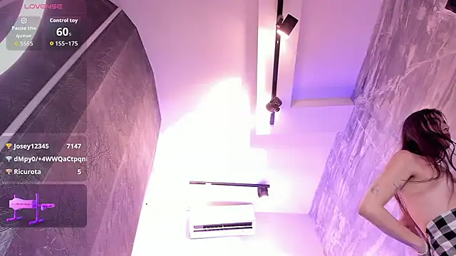 saracaball  online show from December 18, 6:51 am