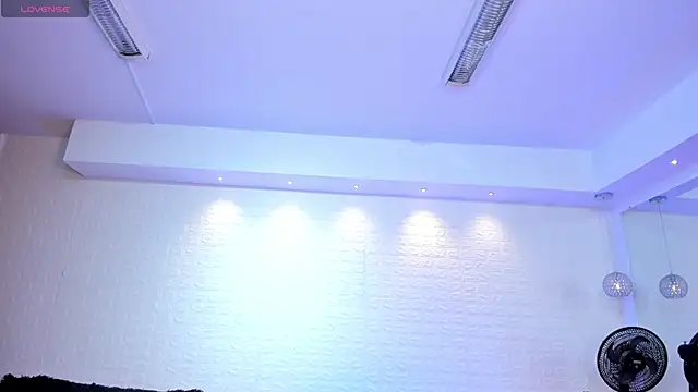 violet scott online show from October 20, 10:29 am