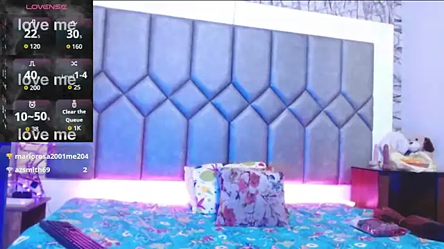 Tiffany Valentine15 online show from December 13, 9:10 pm