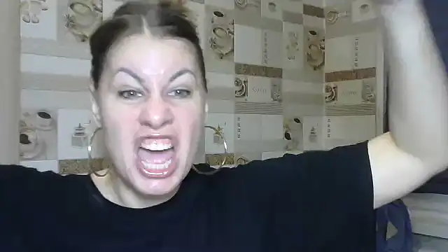 Snapshot of TherestlessKitty chatting on October 7, 11:36 am TherestlessKitty online show from October 7, 11:36 am