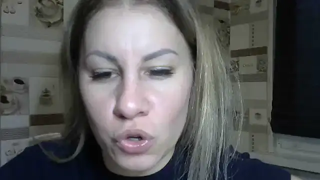 Snapshot of TherestlessKitty chatting on September 13, 5:59 am TherestlessKitty online show from September 13, 5:59 am