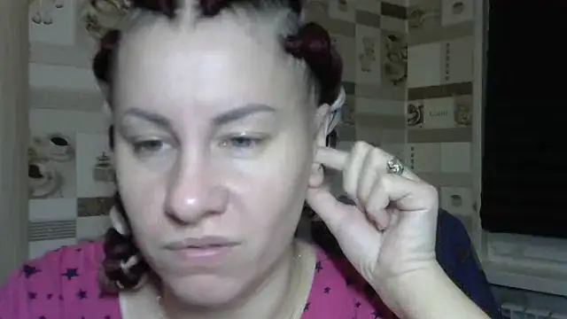 Snapshot of TherestlessKitty chatting on October 11, 10:12 pm TherestlessKitty online show from October 11, 10:12 pm