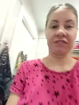 Snapshot of TherestlessKitty chatting on October 10, 12:59 am TherestlessKitty online show from October 10, 12:59 am