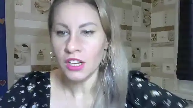 Snapshot of TherestlessKitty chatting on September 9, 6:02 am TherestlessKitty online show from September 9, 6:02 am