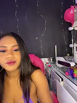 AlisonHoot69 online show from October 30, 8:05 am